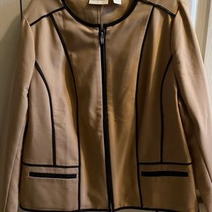 Chicos tan and black blazer